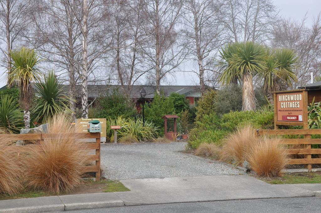 Birchwood Cottages Te Anau Exterior photo